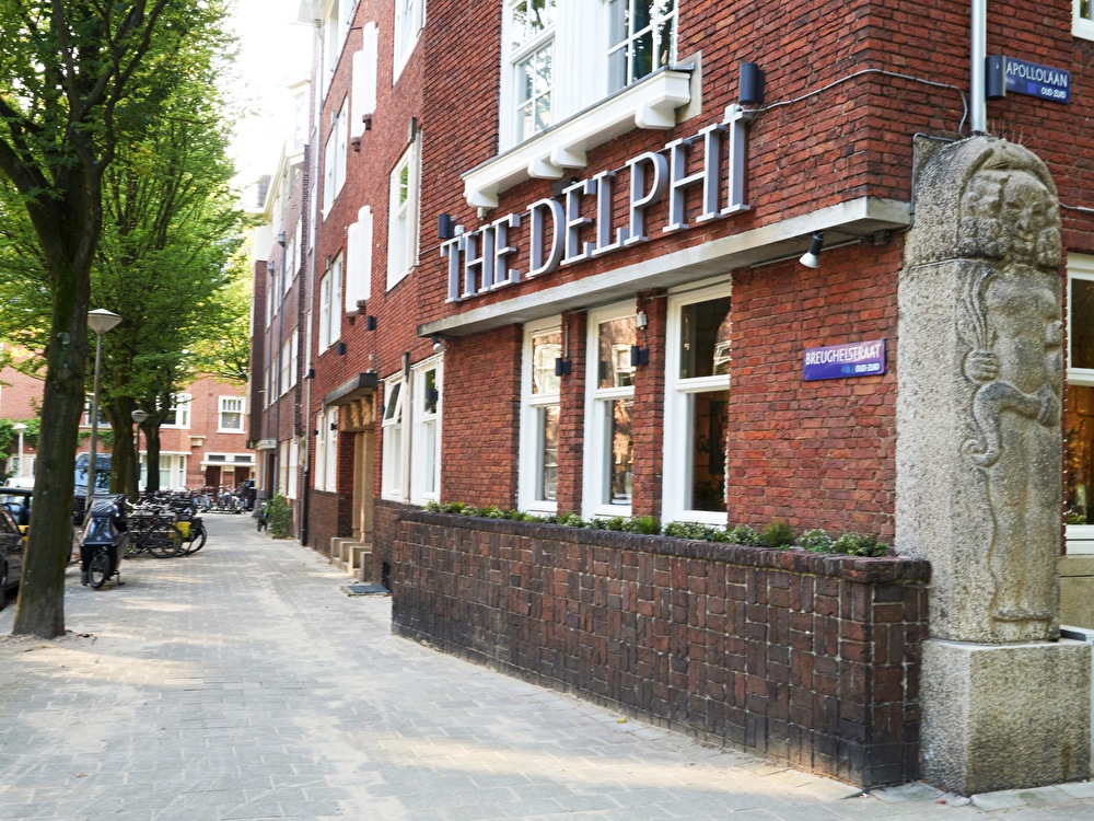 The Delphi - Voorzijde